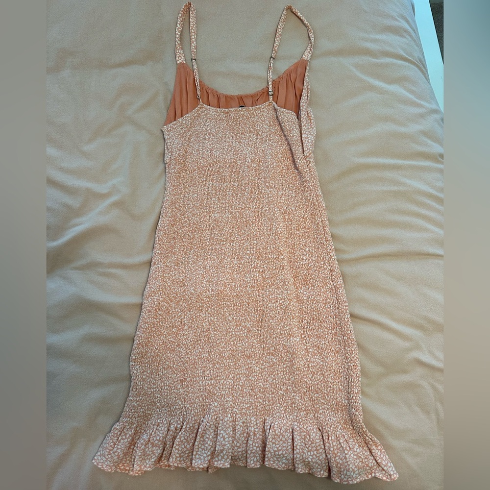 Size medium tall Abercrombie & Fitch floral dress - Picture 2 of 4